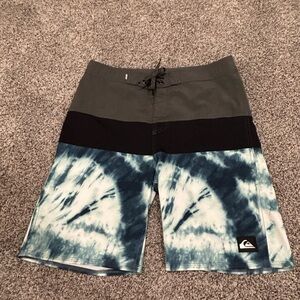 Quicksilver Highline Board Shorts 29